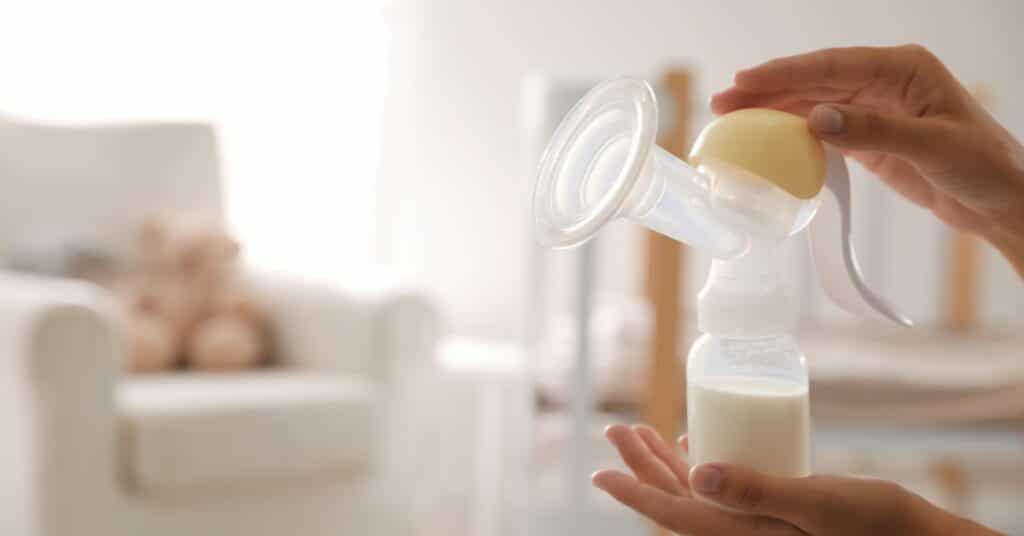 1. משאבות חלב ידניות