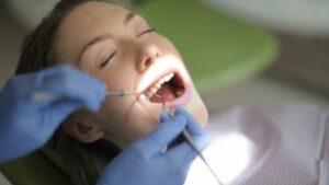 רופא שיניים מומחה